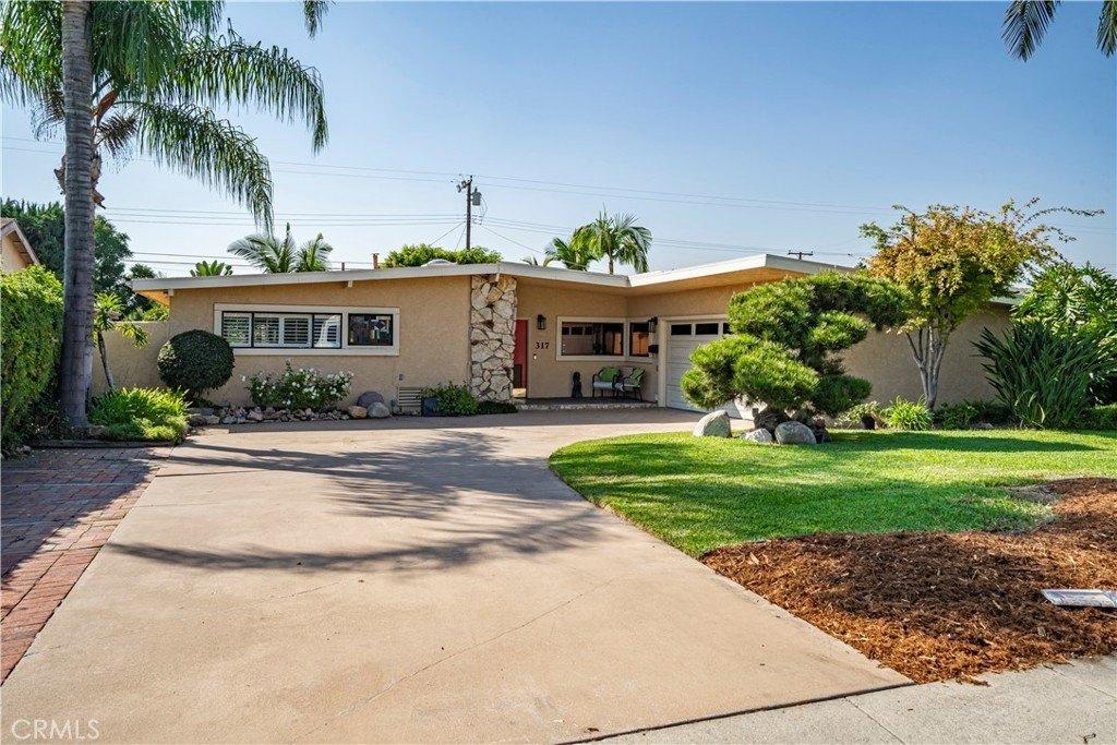 N Lark Ellen Ave, West Covina, CA 91791