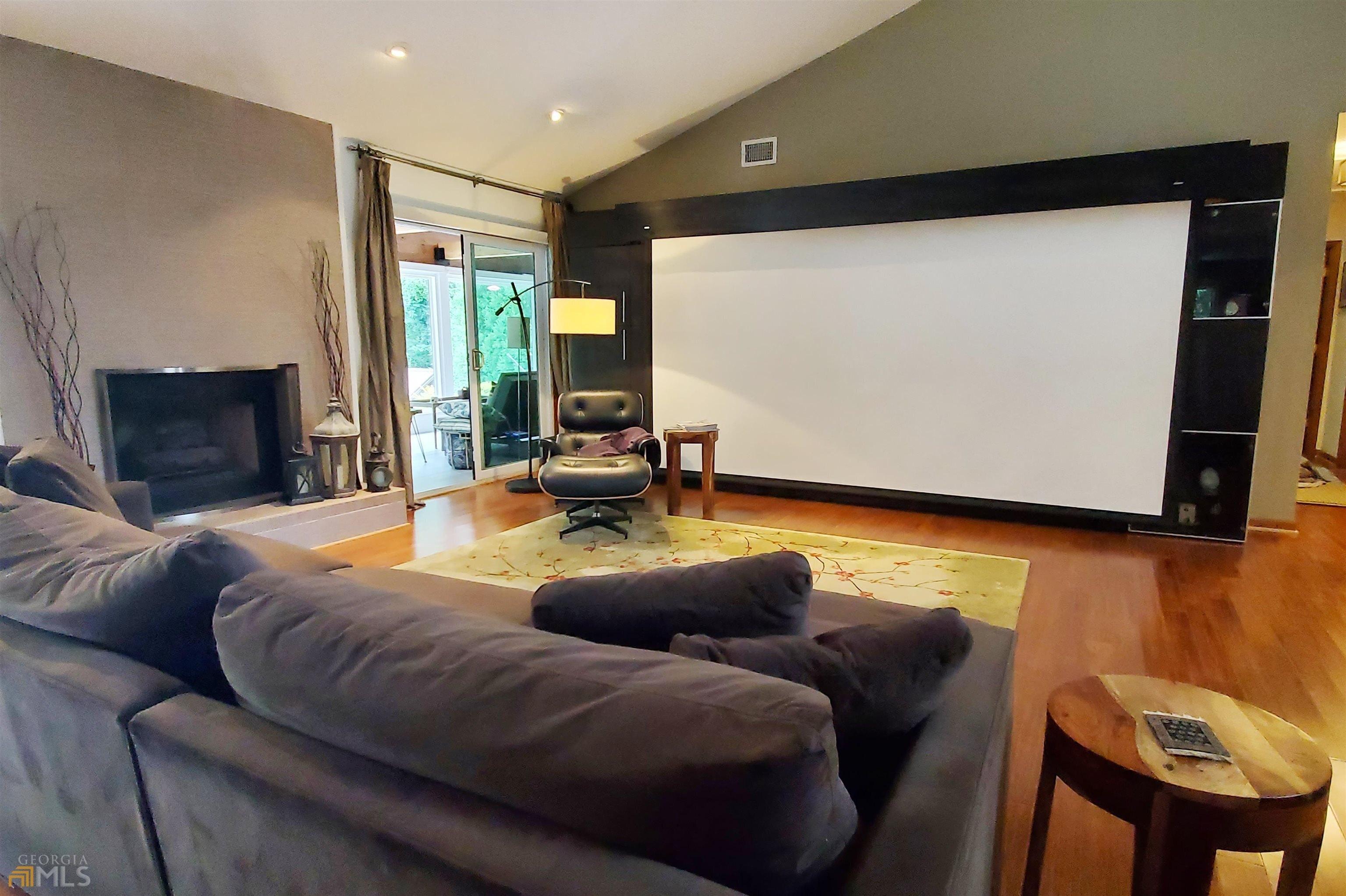 Pinegate Rd, Peachtree City, GA 30269