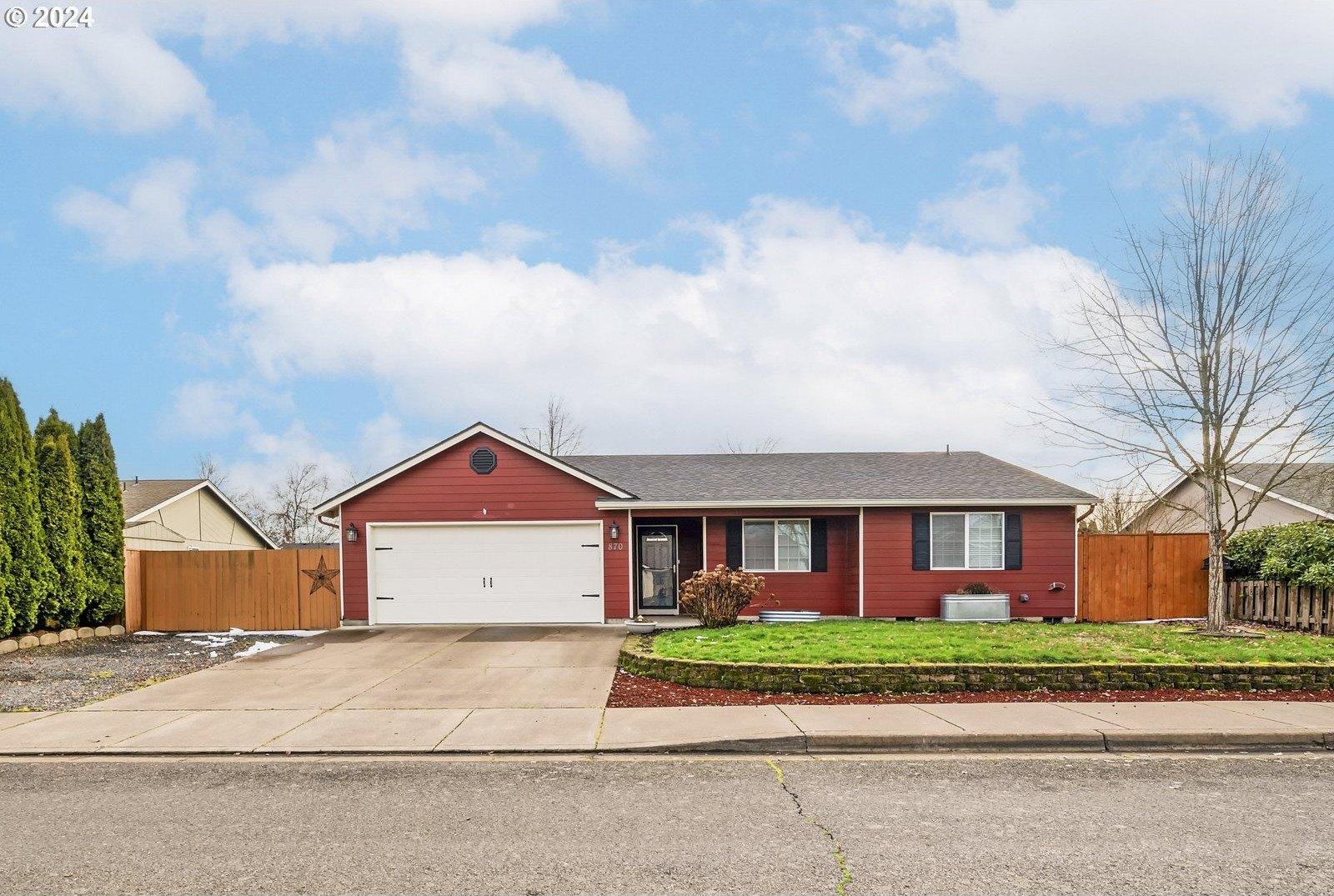 Arrow Leaf Ave, Harrisburg, OR 97446