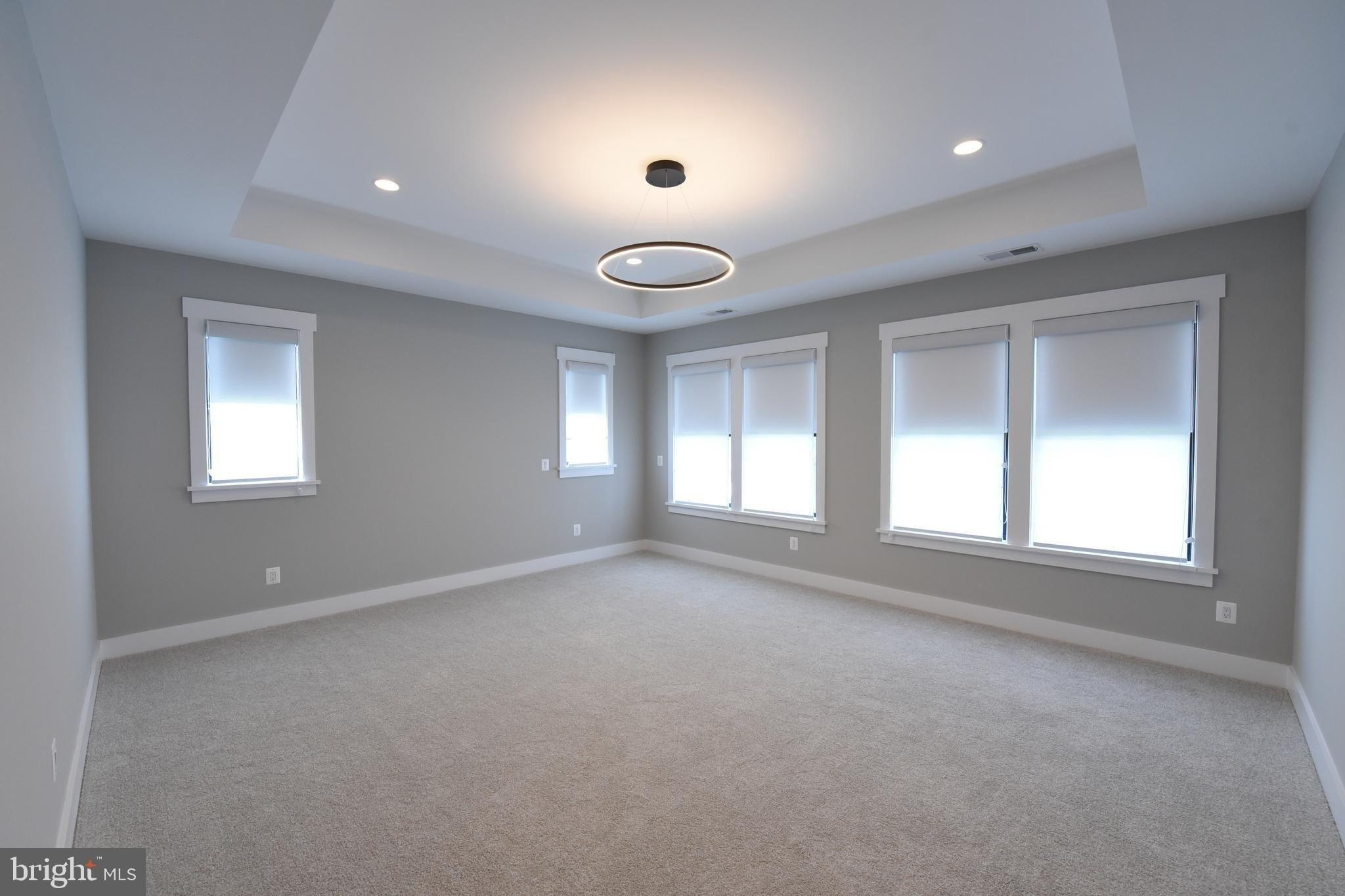 Valley Dr Se, Vienna, VA 22180