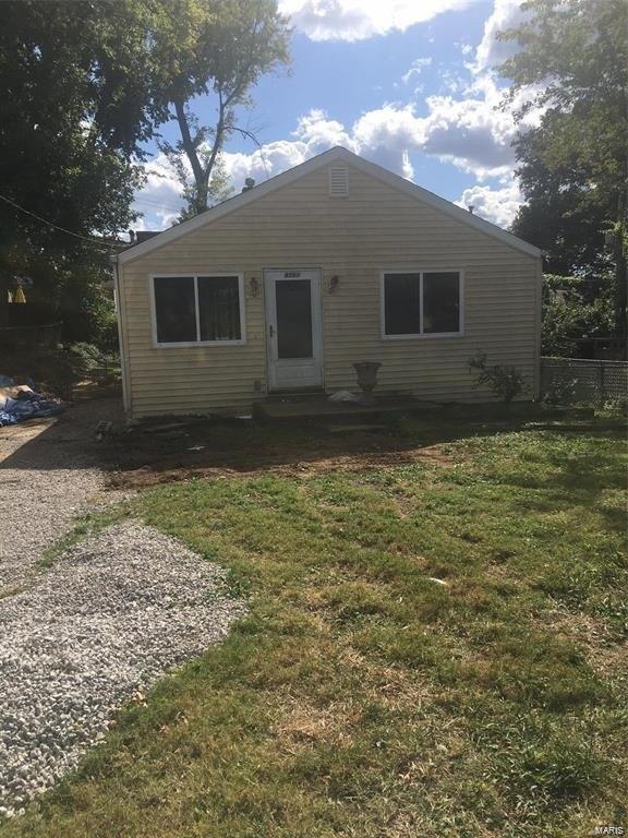 Flora Ave, Saint Louis, MO 63114