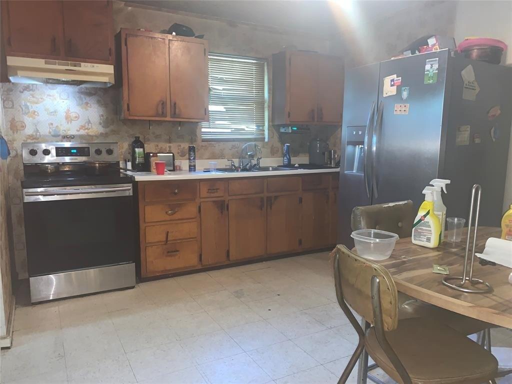 Henry Rd, Lancaster, TX 75134