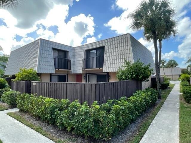 51st Way, West Palm Beach, FL 33409