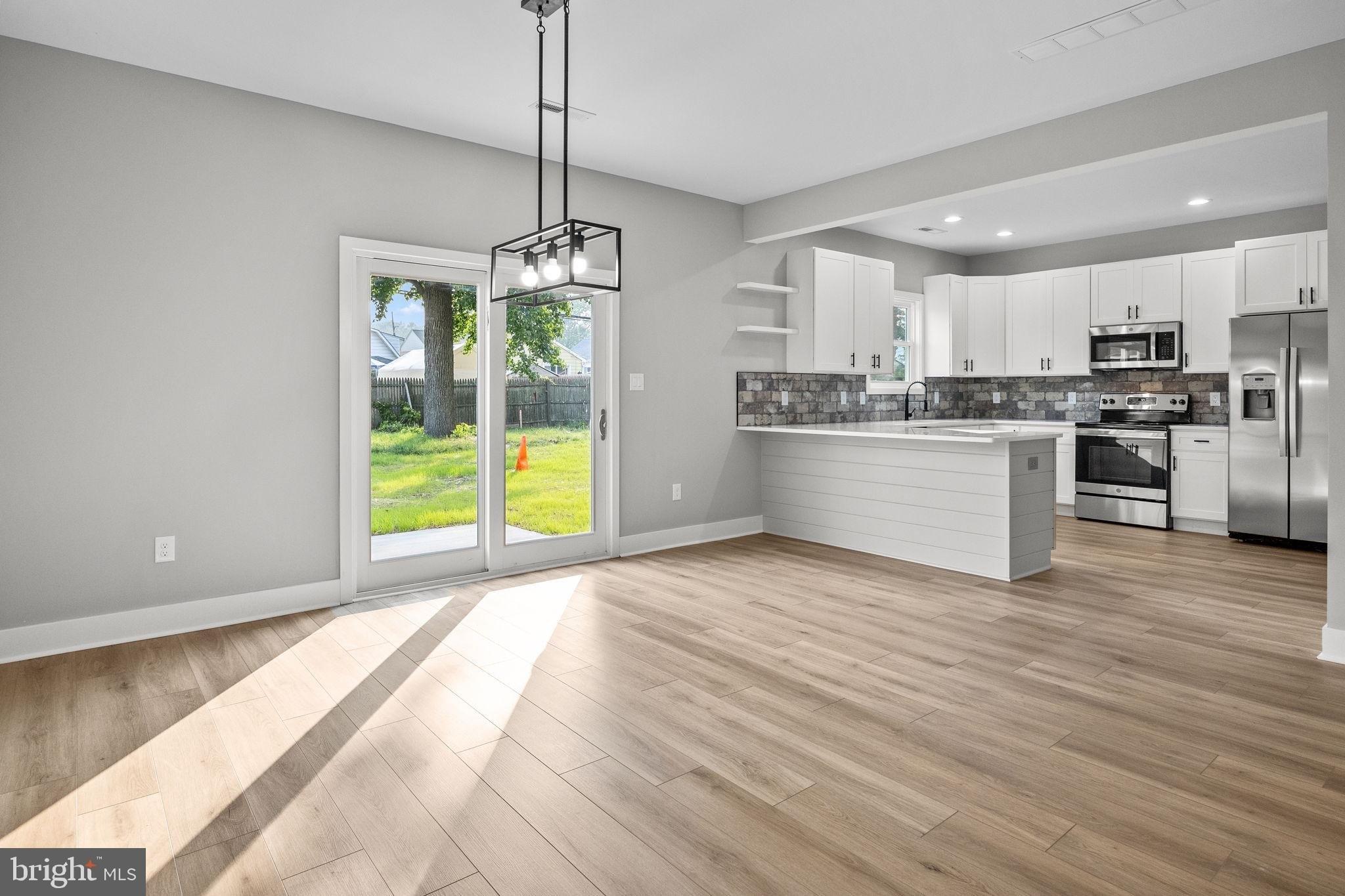 Wallace Ave, Bensalem, PA 19020