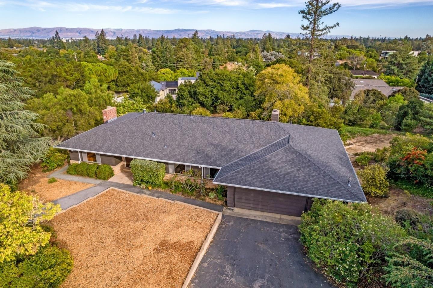 Debell Rd, Los Altos Hills, CA 94022