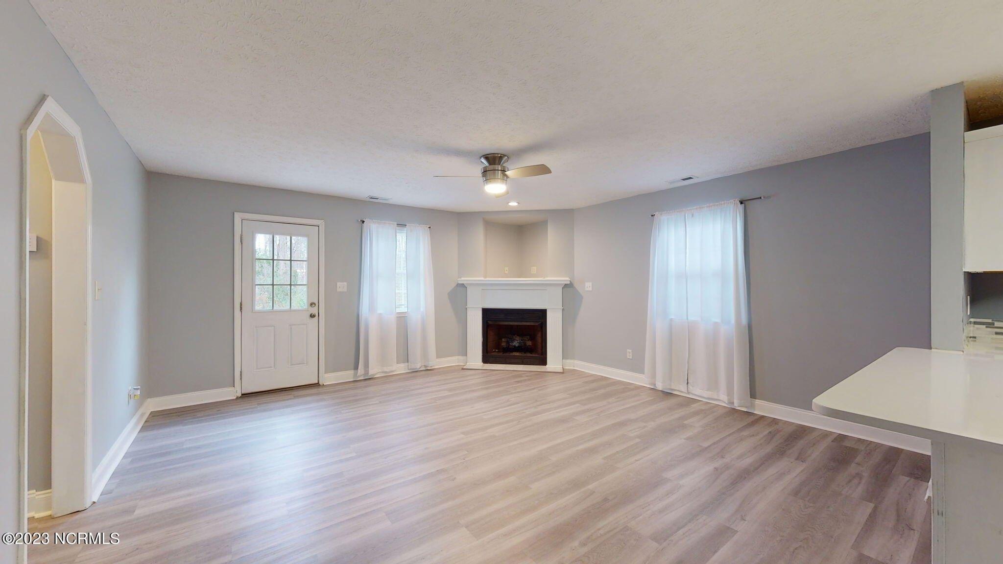 Luke Ct, New Bern, NC 28560