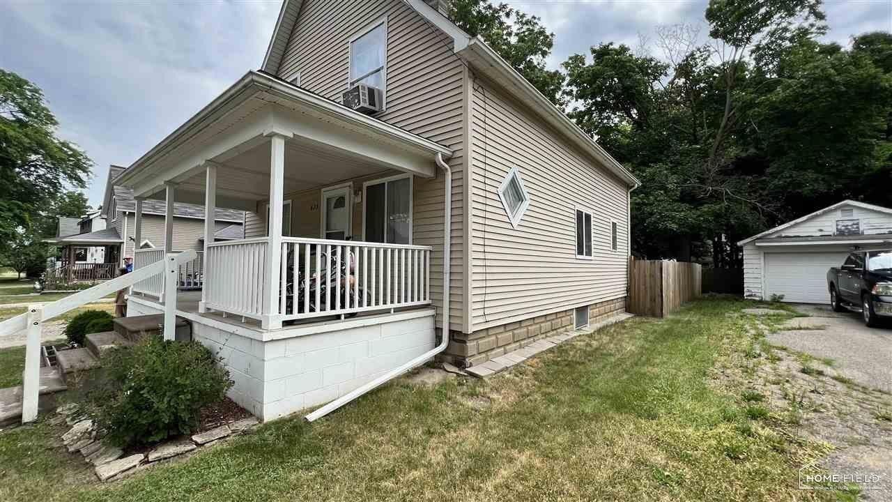 Division St, Owosso, MI 48867