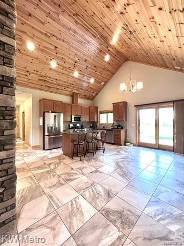 Hazard Rd, Fenton, MI 48430