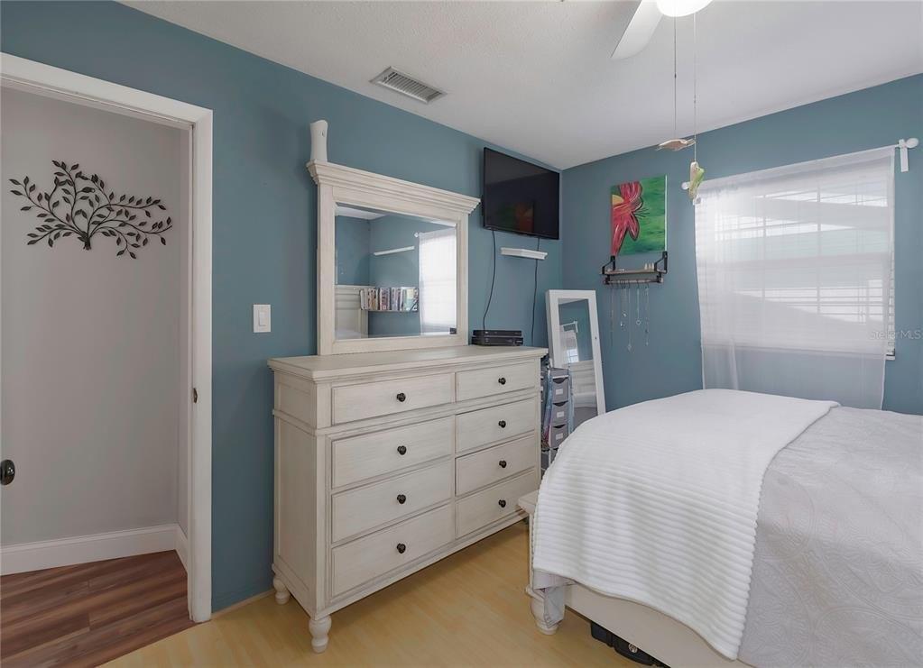 57th St N, Saint Petersburg, FL 33710
