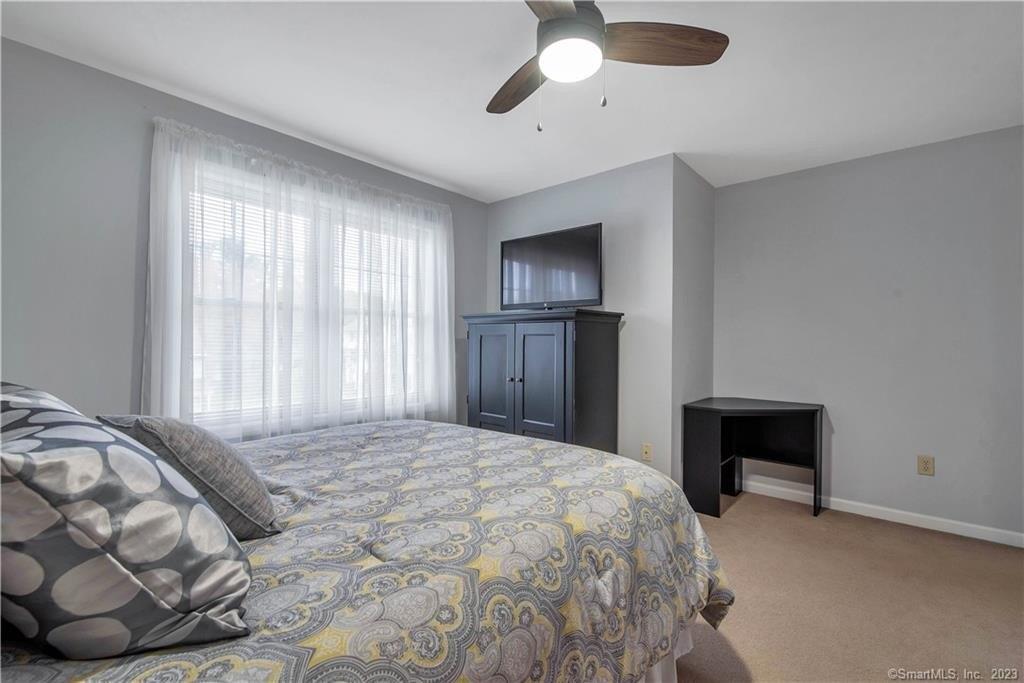 Kenmore Ave, Waterbury, CT 06708