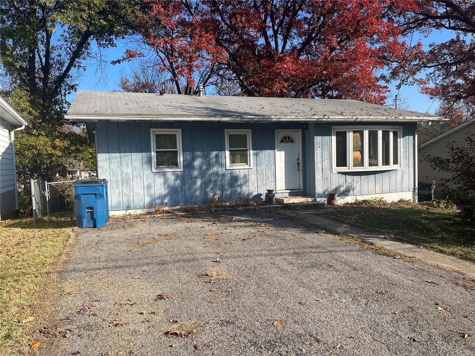 Alice St, Collinsville, IL 62234
