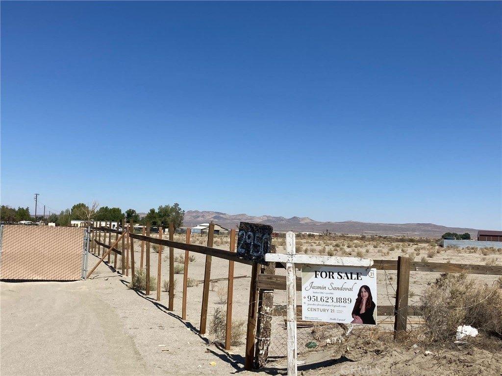 Auburn Ave, Adelanto, CA 92301