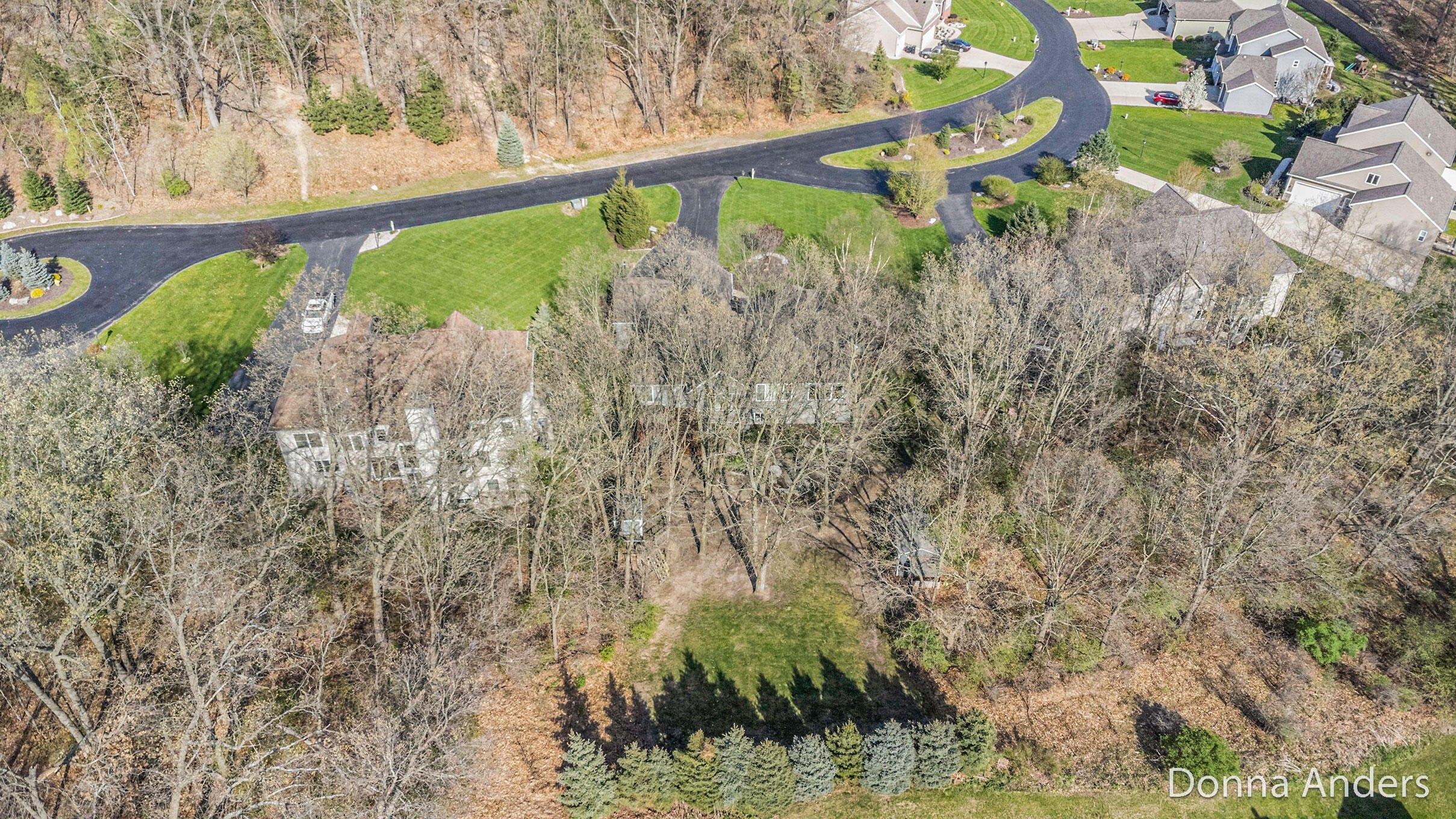 Monterey Hills Dr Ne, Grand Rapids, MI 49525