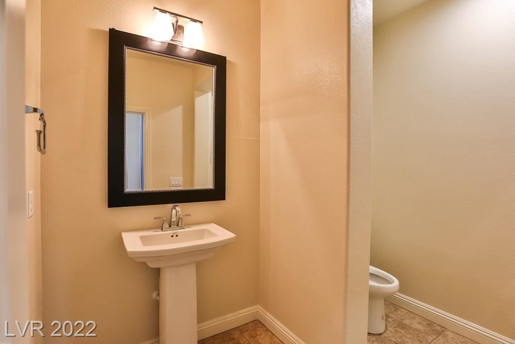Bluebird Hill Ave, North Las Vegas, NV 89084