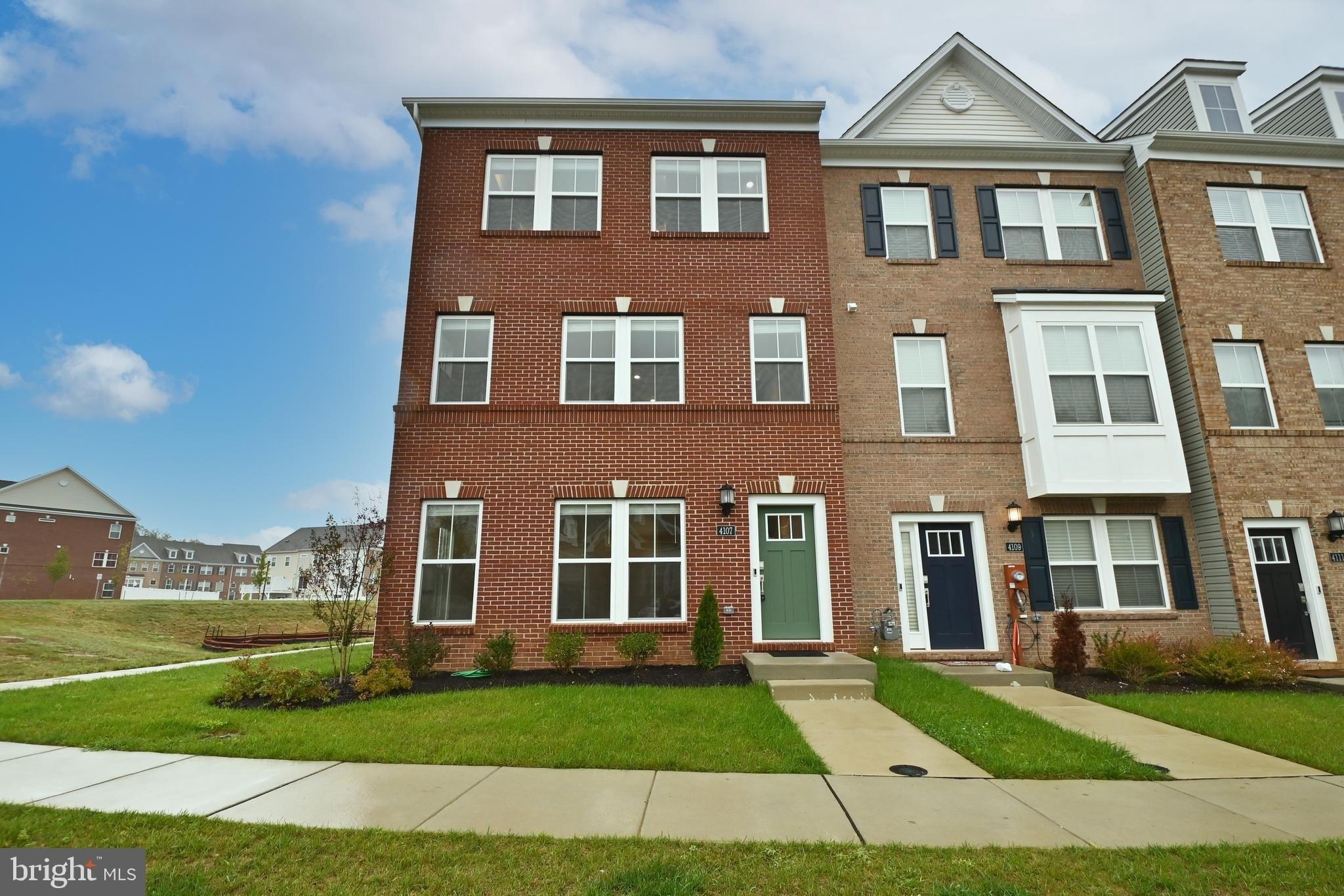Charles Dickens Dr, White Plains, MD 20695