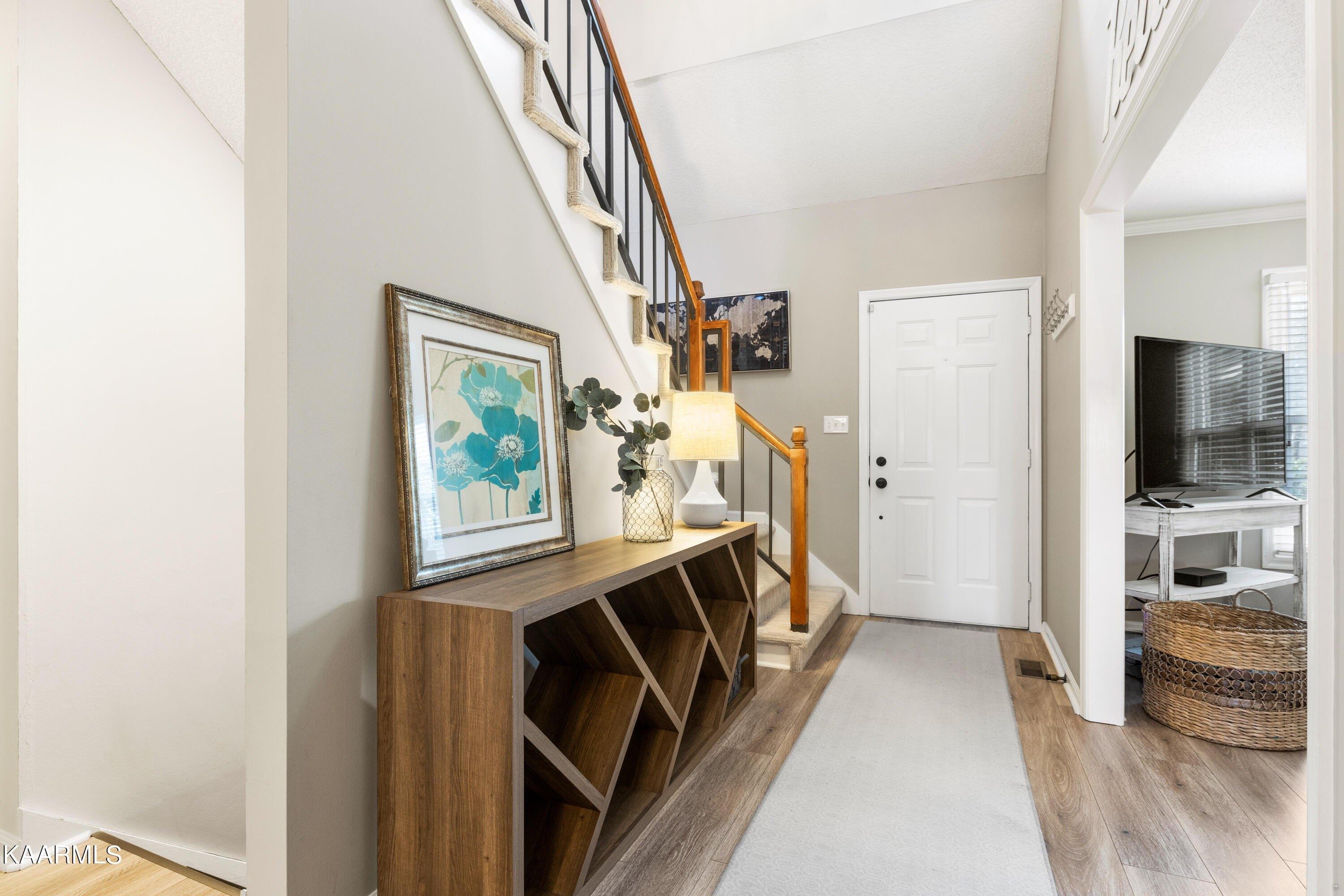 Wesley Pl, Knoxville, TN 37922