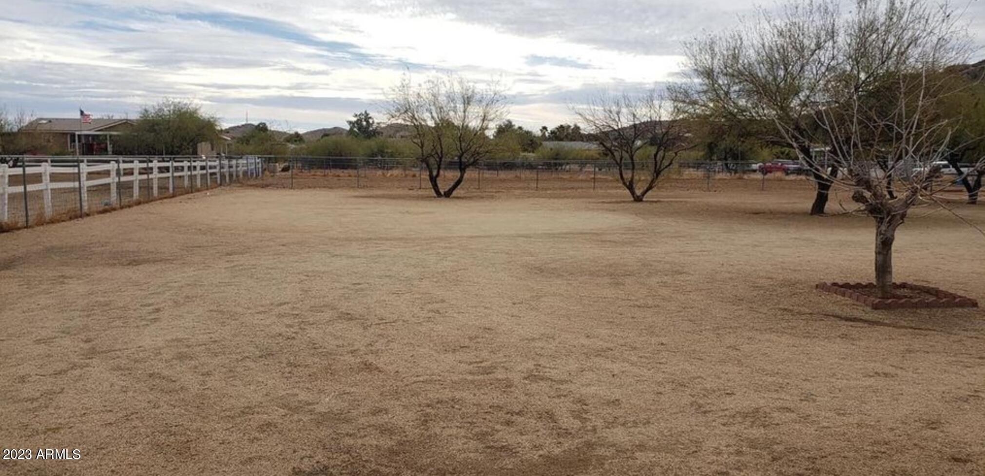 N 15th Ave, Phoenix, AZ 85086