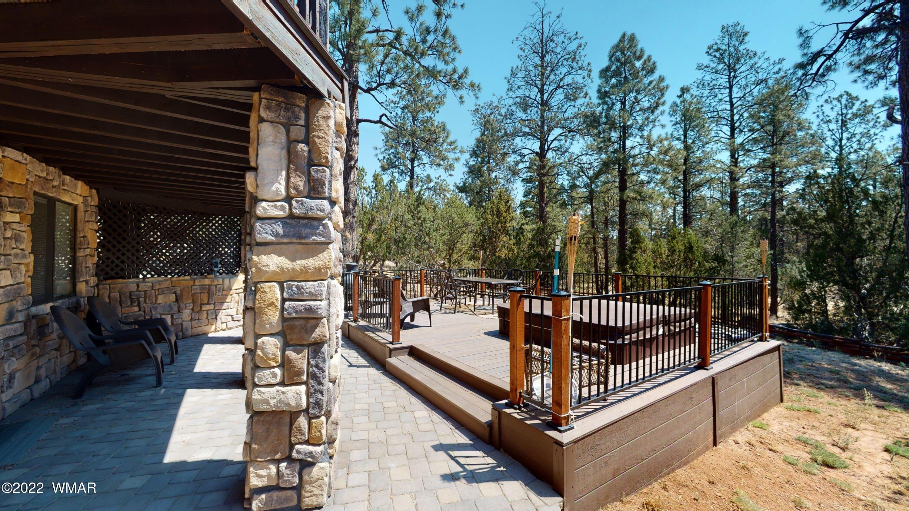 Chandelle Ln, Overgaard, AZ 85933
