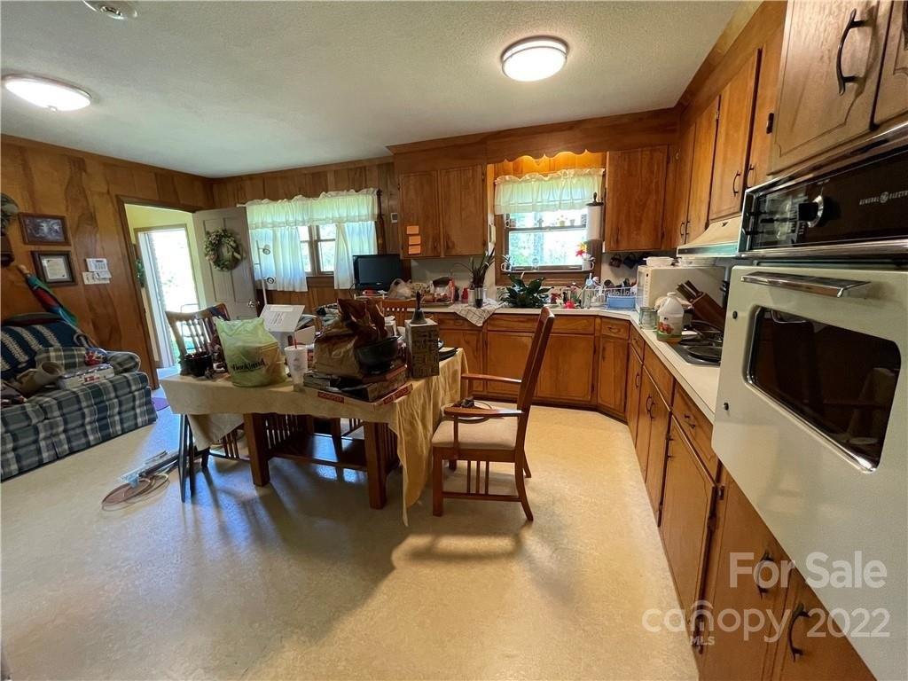 Amity Hill Rd, Statesville, NC 28677