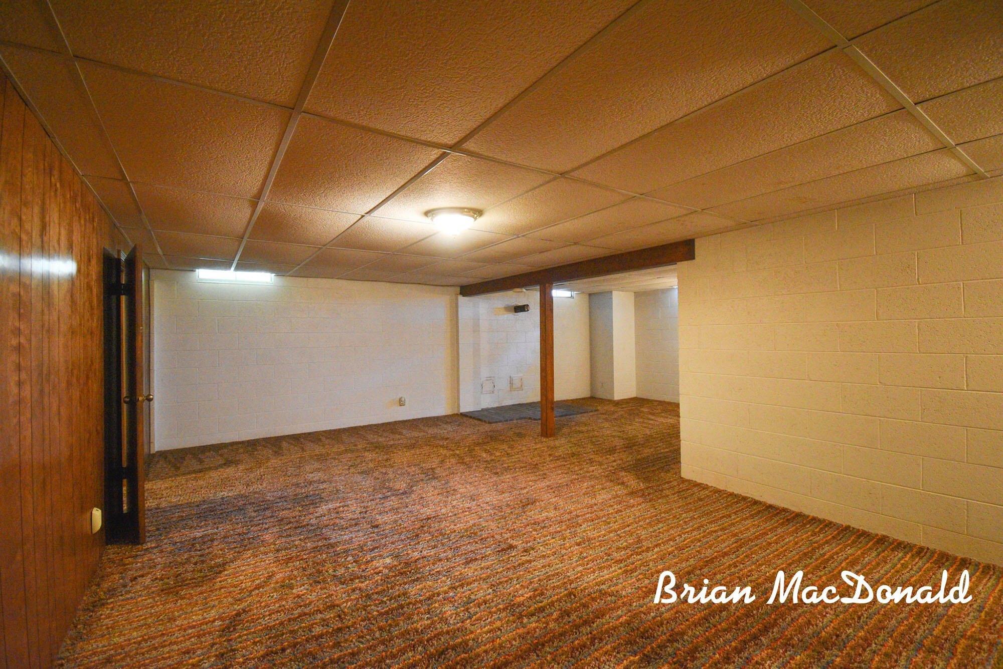 Mercury Dr, Grand Haven, MI 49417