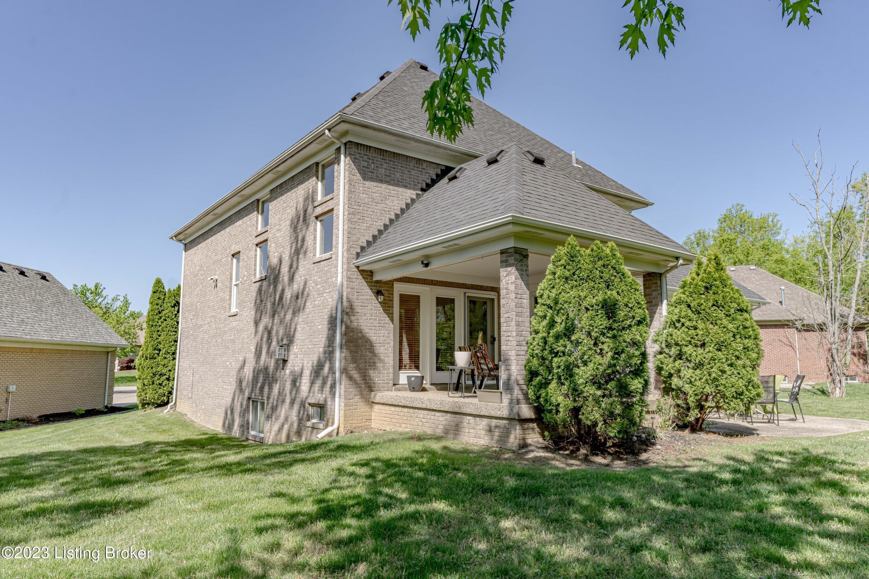Northville Pl, Louisville, KY 40245