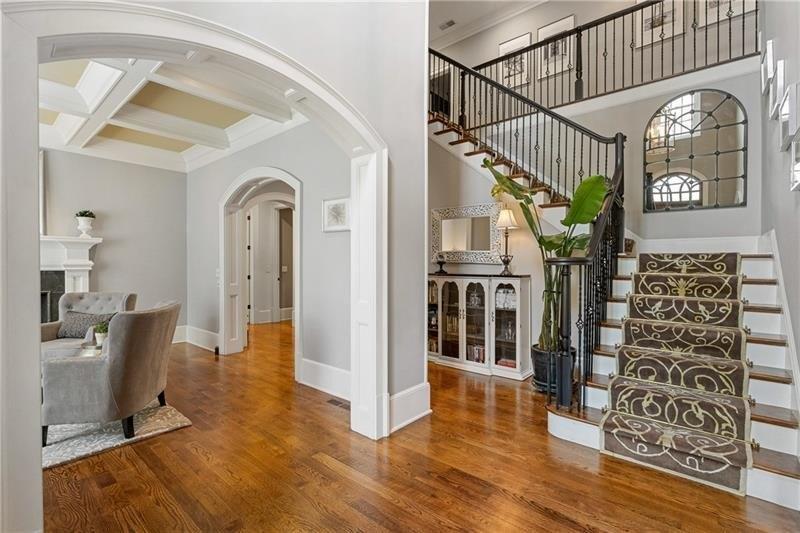 Angelo Dr Ne, Atlanta, GA 30319