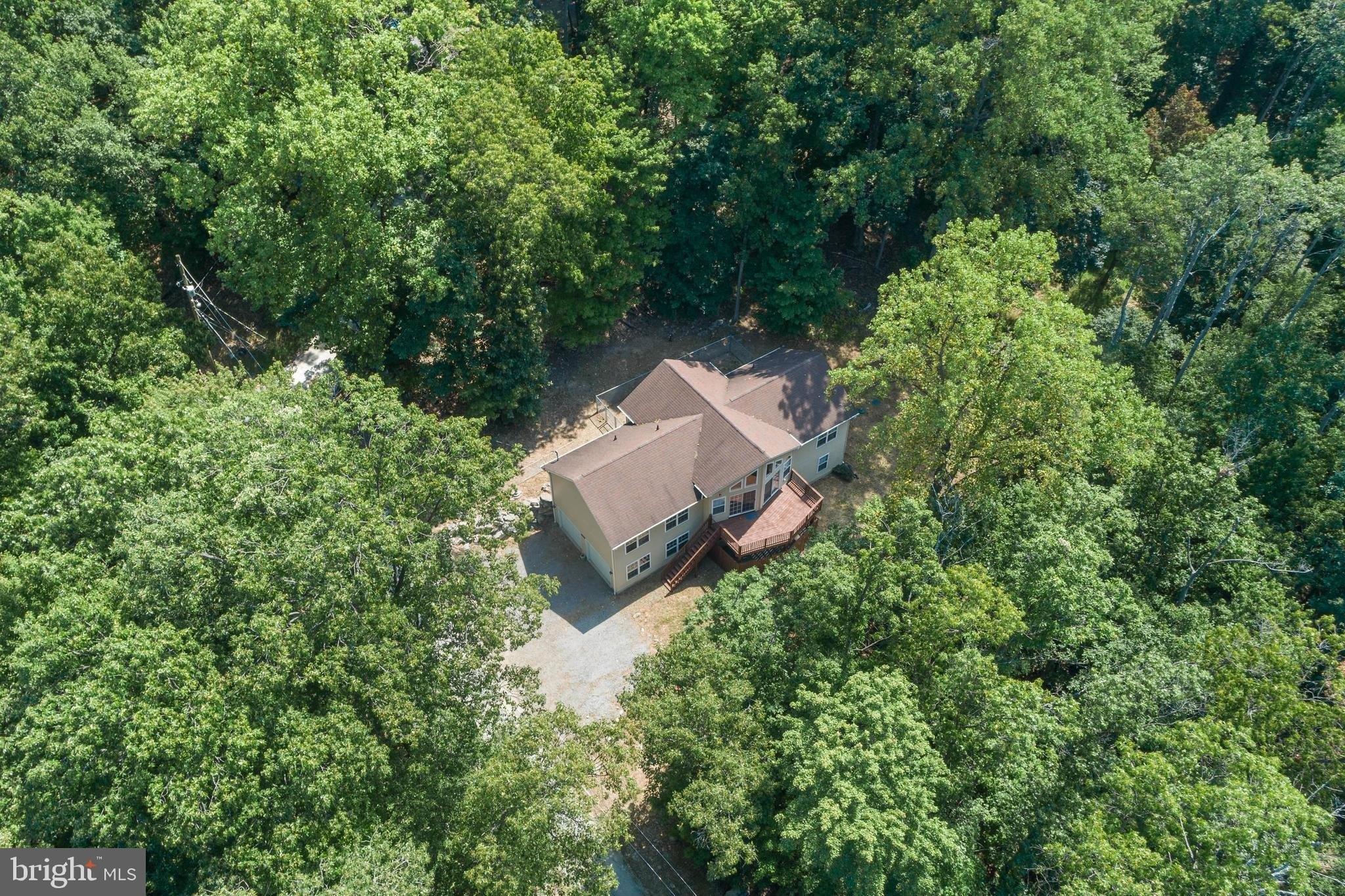 Mountain Dew Ct, Harpers Ferry, WV 25425
