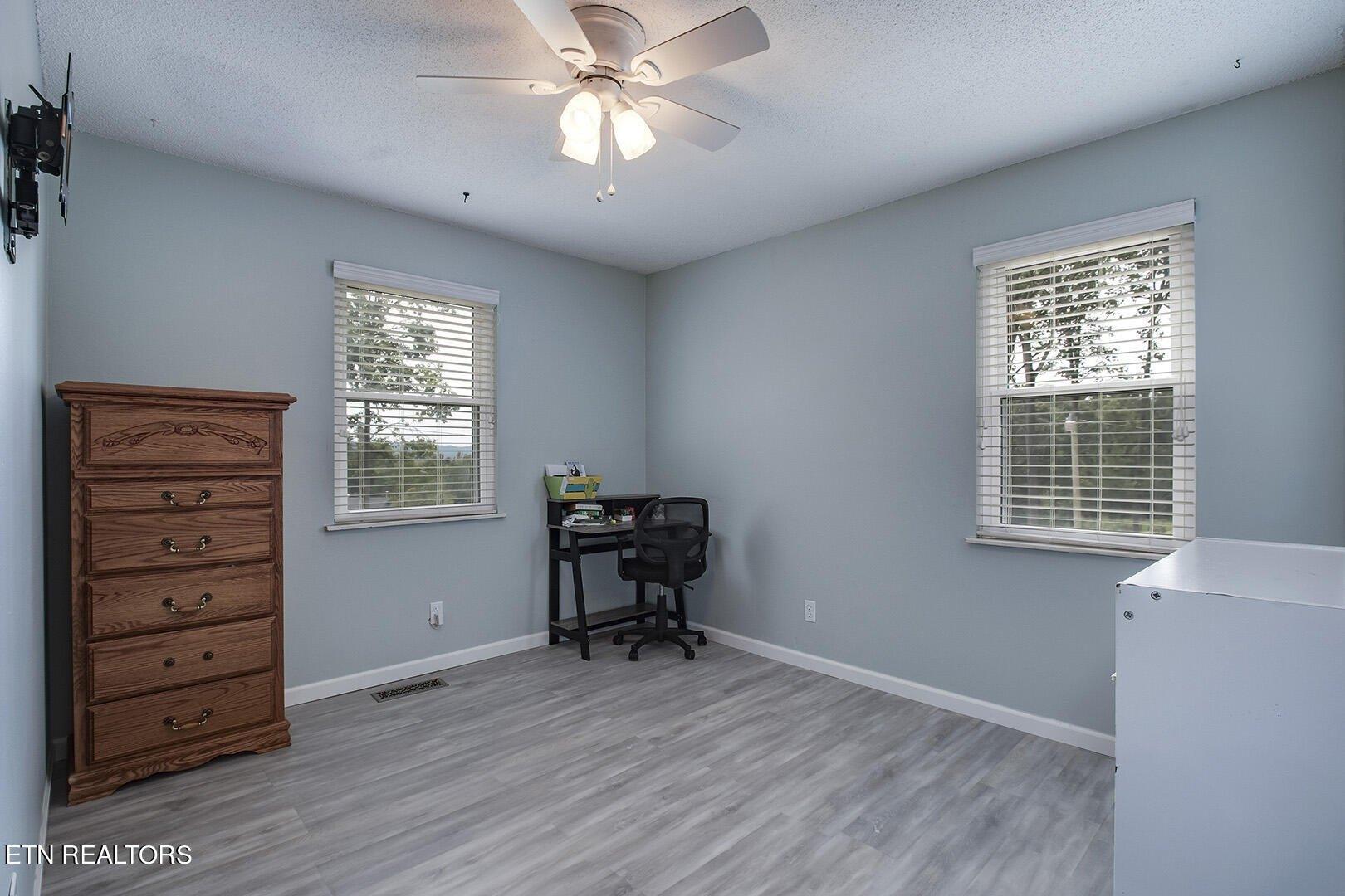 Lynn St, Kingston, TN 37763