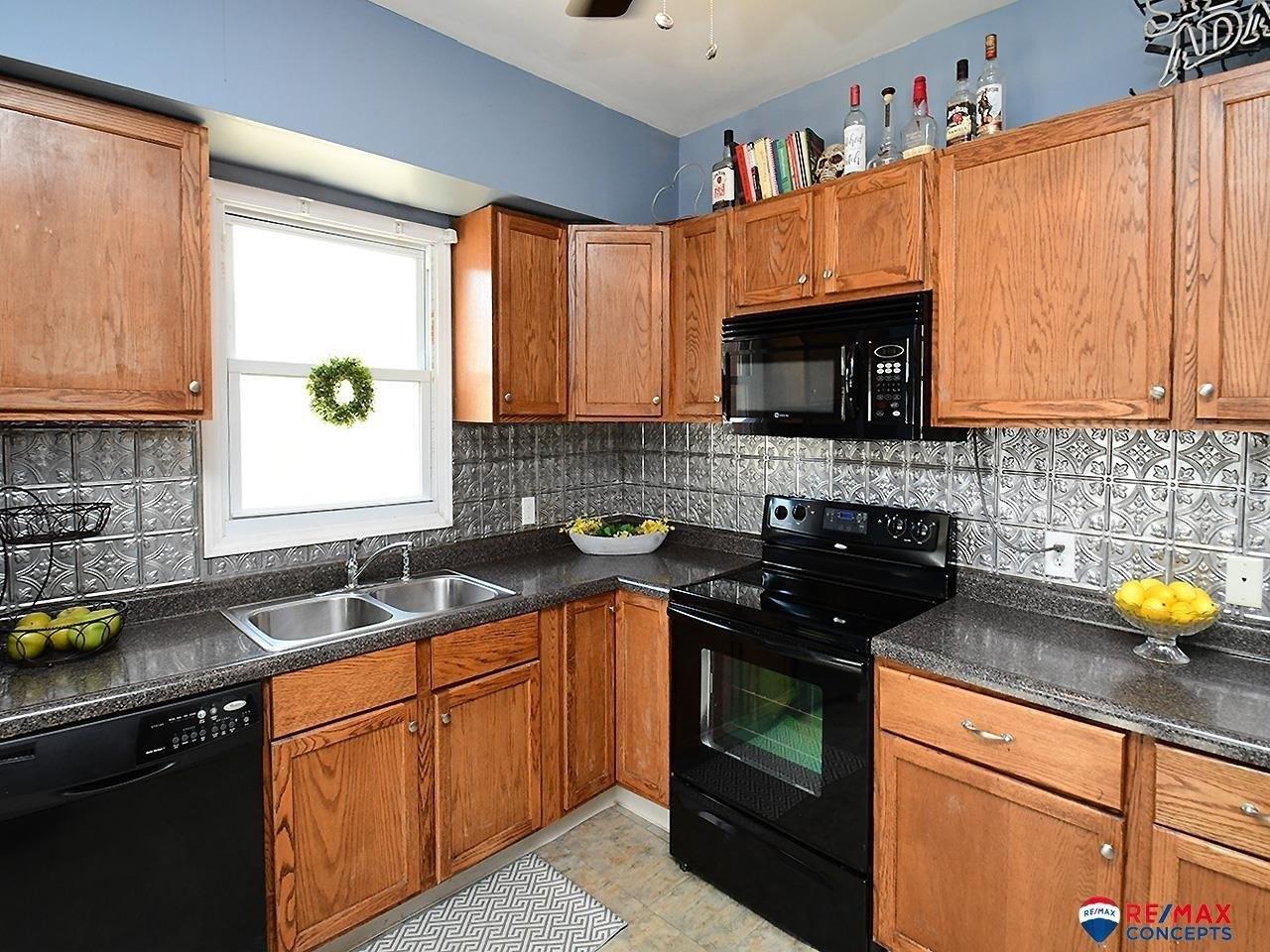 Madison Ave, Lincoln, NE 68504