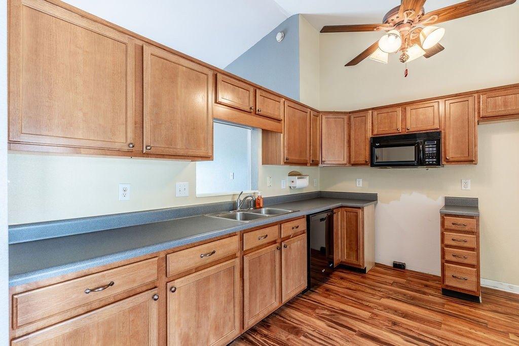 Dale Ct, Greenfield, IN 46140