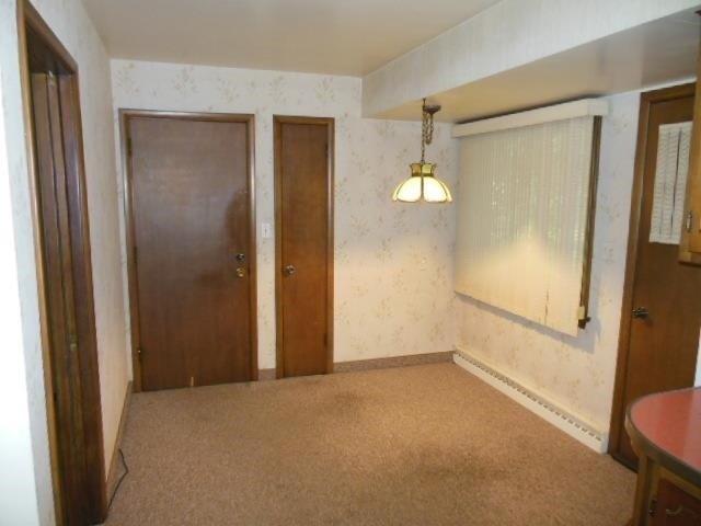Roncevalles Ave, Rockford, IL 61107