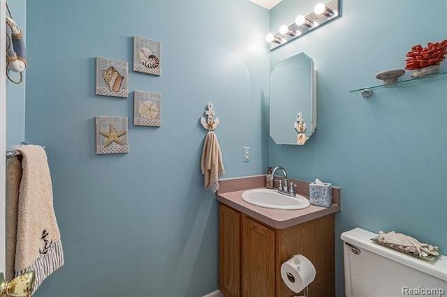 Eads Pl, Howell, MI 48843
