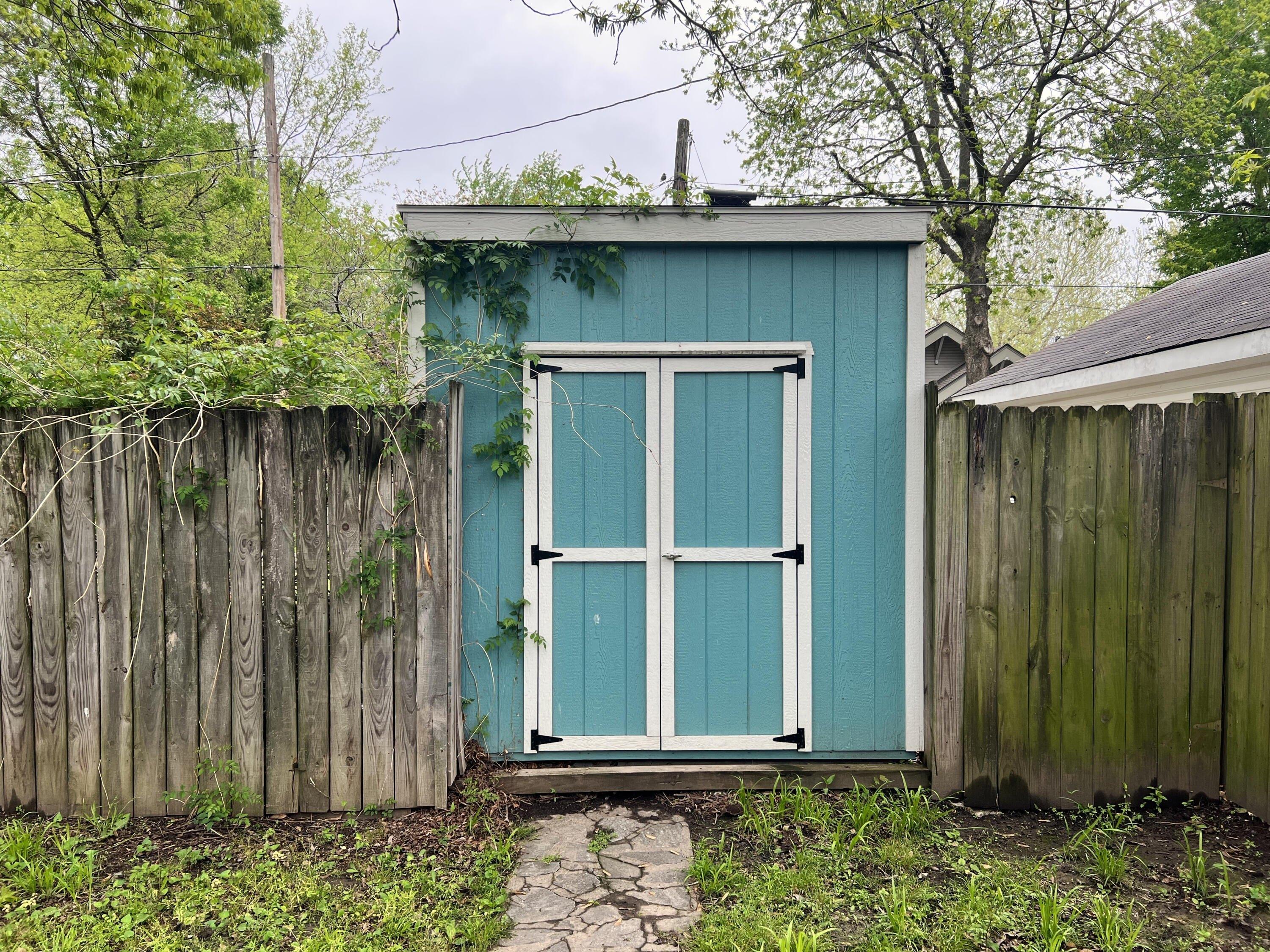 E St Nw, Miami, OK 74354