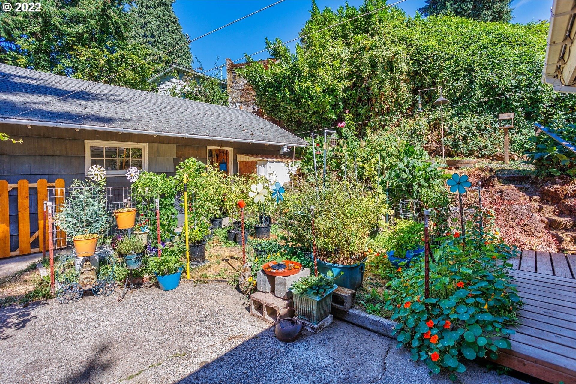 Ne Fremont Dr, Portland, OR 97220