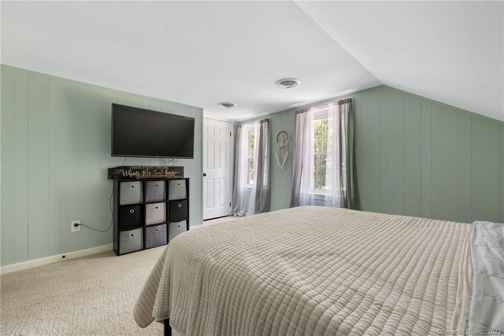 Cook Hill Rd, Jewett City, CT 06351