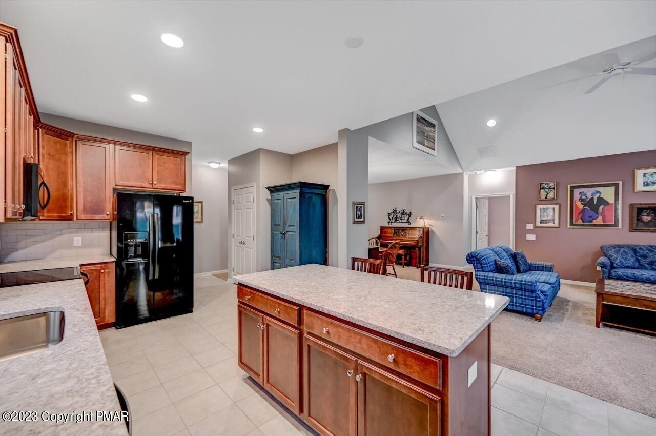 Loyal Ln, Easton, PA 18045