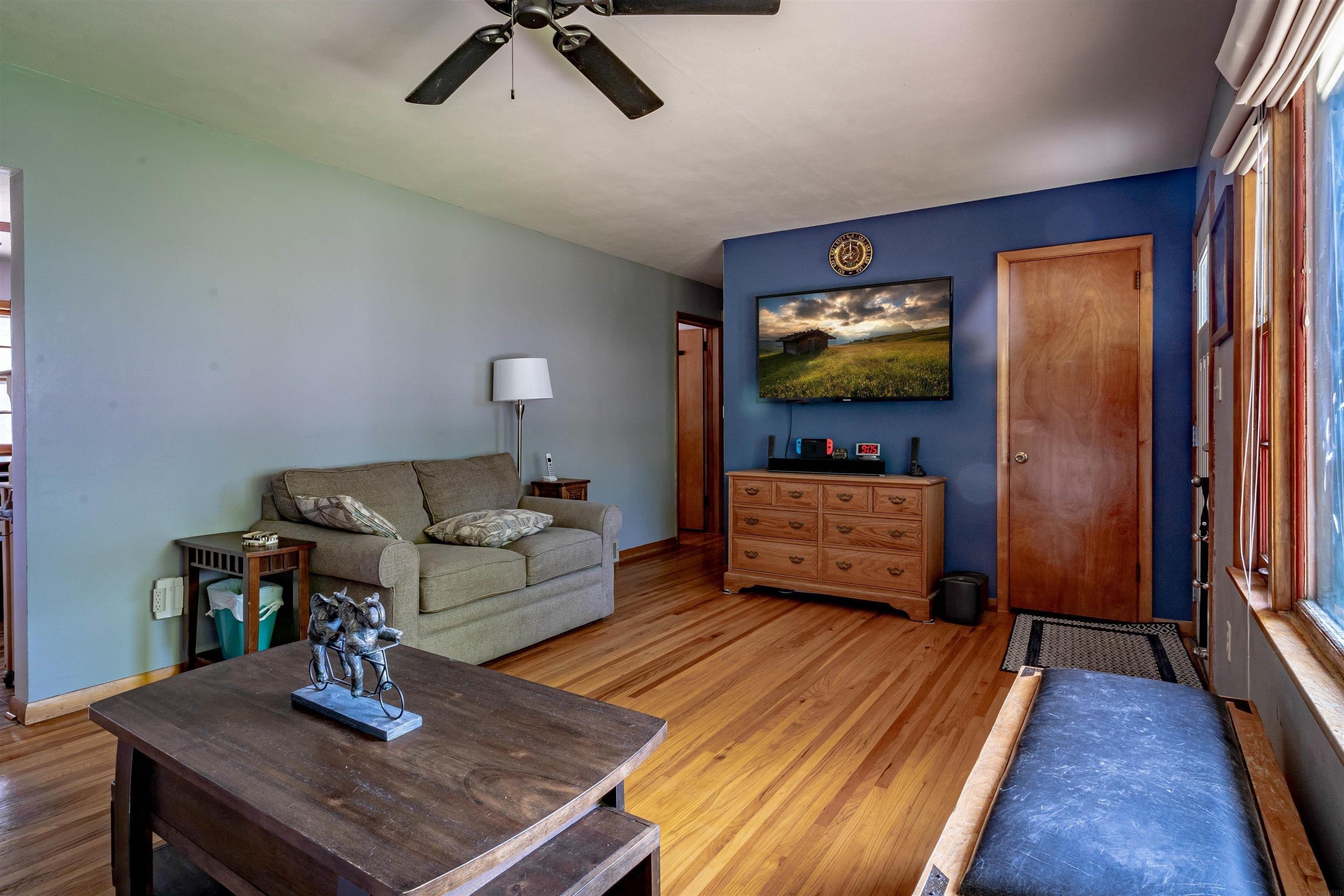 Royal Dr, Cedar Falls, IA 50613