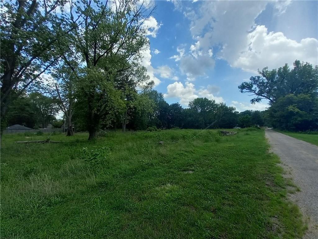 E Orchard Ave, Terre Haute, IN 47803