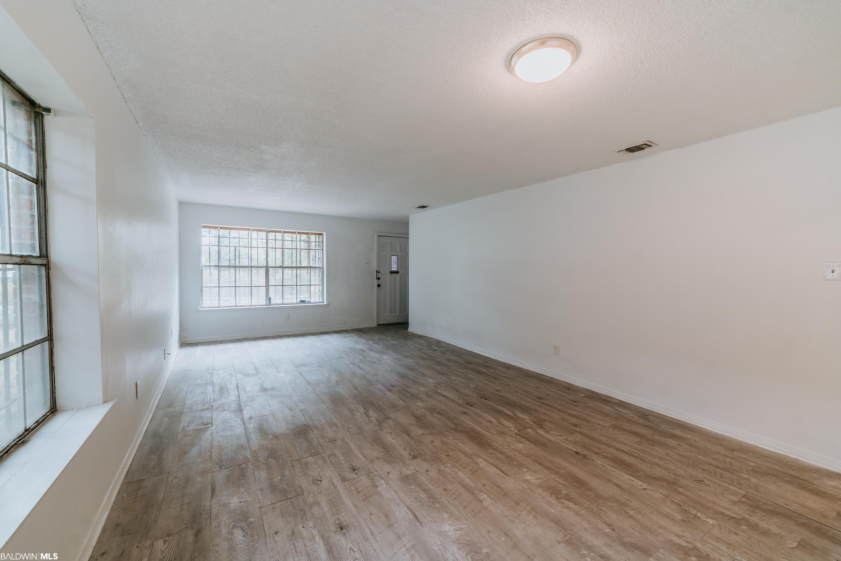 Delusser St, Mobile, AL 36603