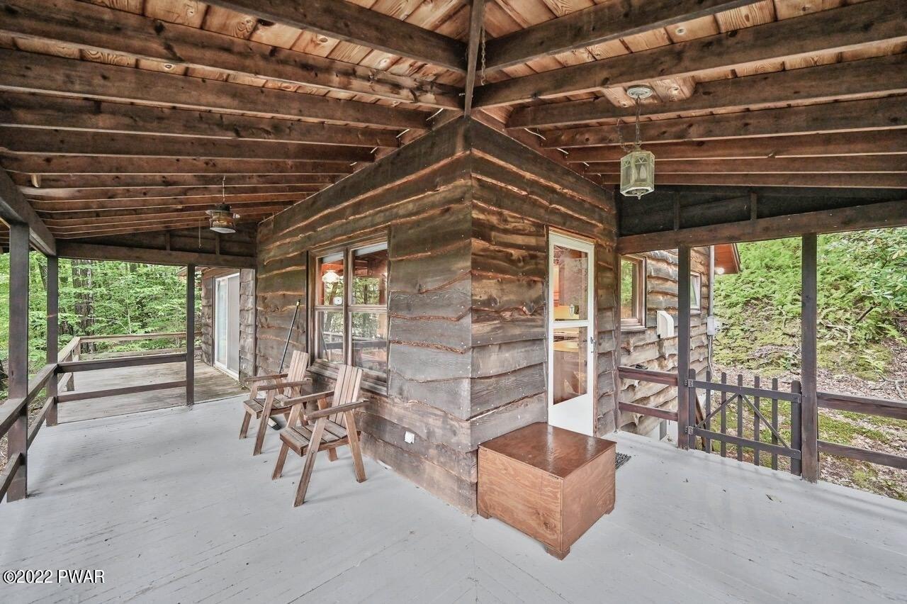 Lennon Rd, Greentown, PA 18426