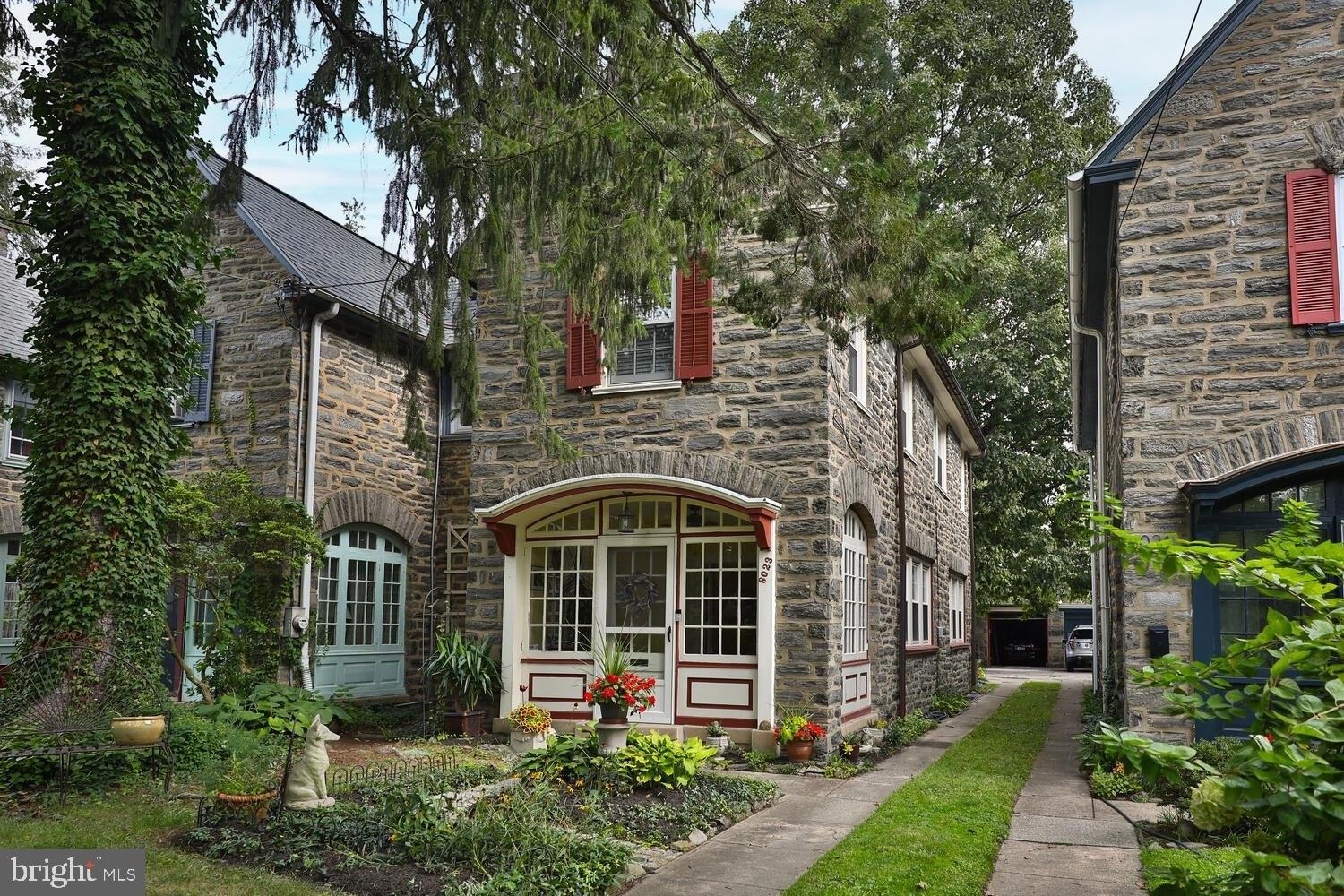 Seminole St, Philadelphia, PA 19118