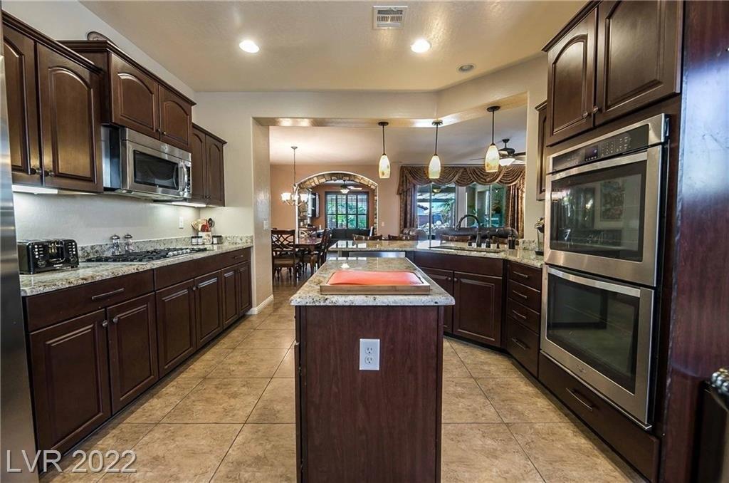 Corte Bella Hills Ave, North Las Vegas, NV 89081