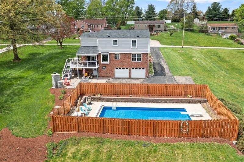 Brookwood Rd, Venetia, PA 15367