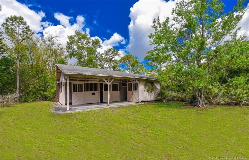Sw Meadowlark Cir, Stuart, FL 34997