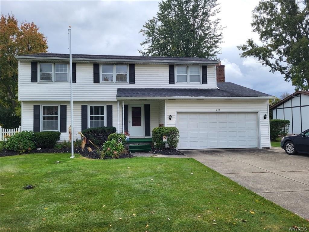 W Klein Rd, Buffalo, NY 14221