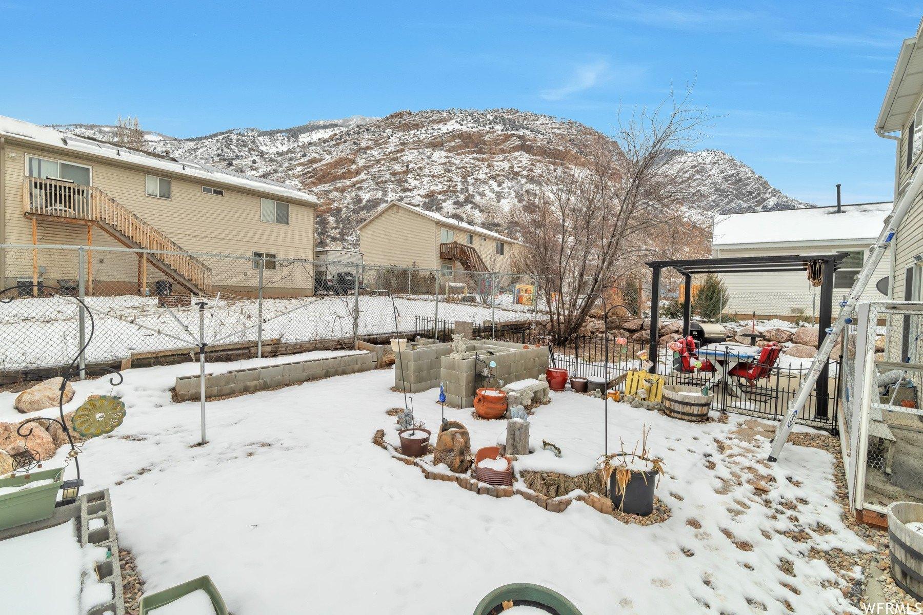 N Lewis Peak Dr, Ogden, UT 84404