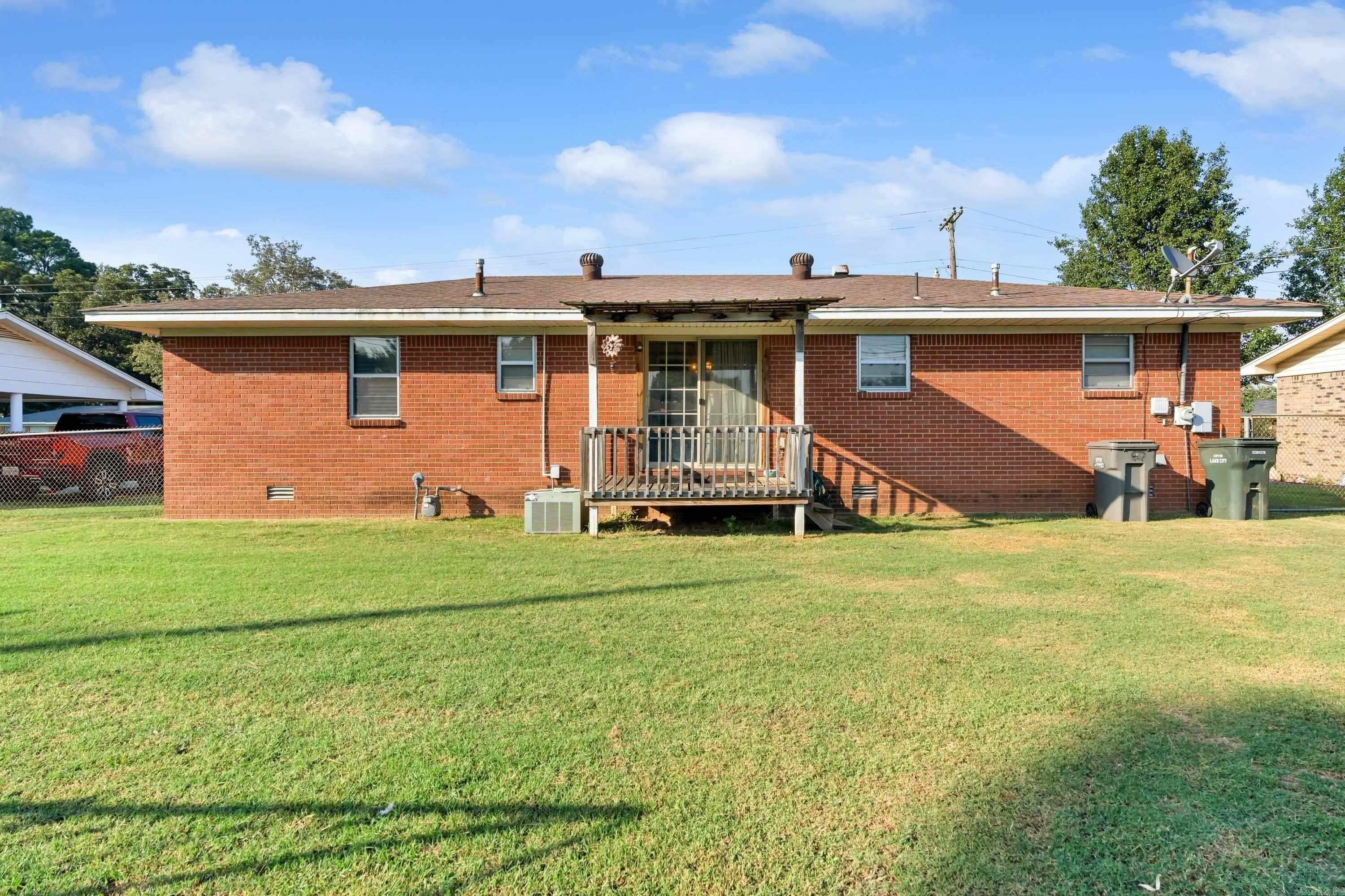 Estelle St, Lake City, AR 72437