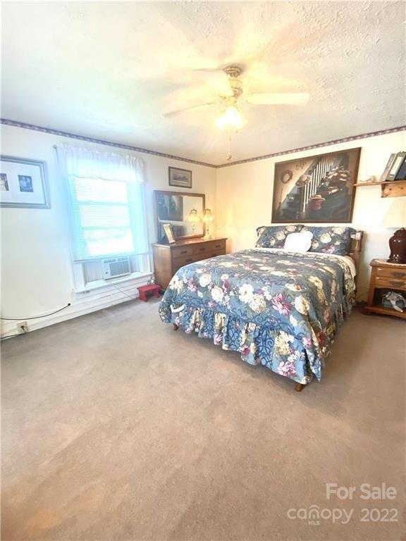 3rd St, Marion, NC 28752