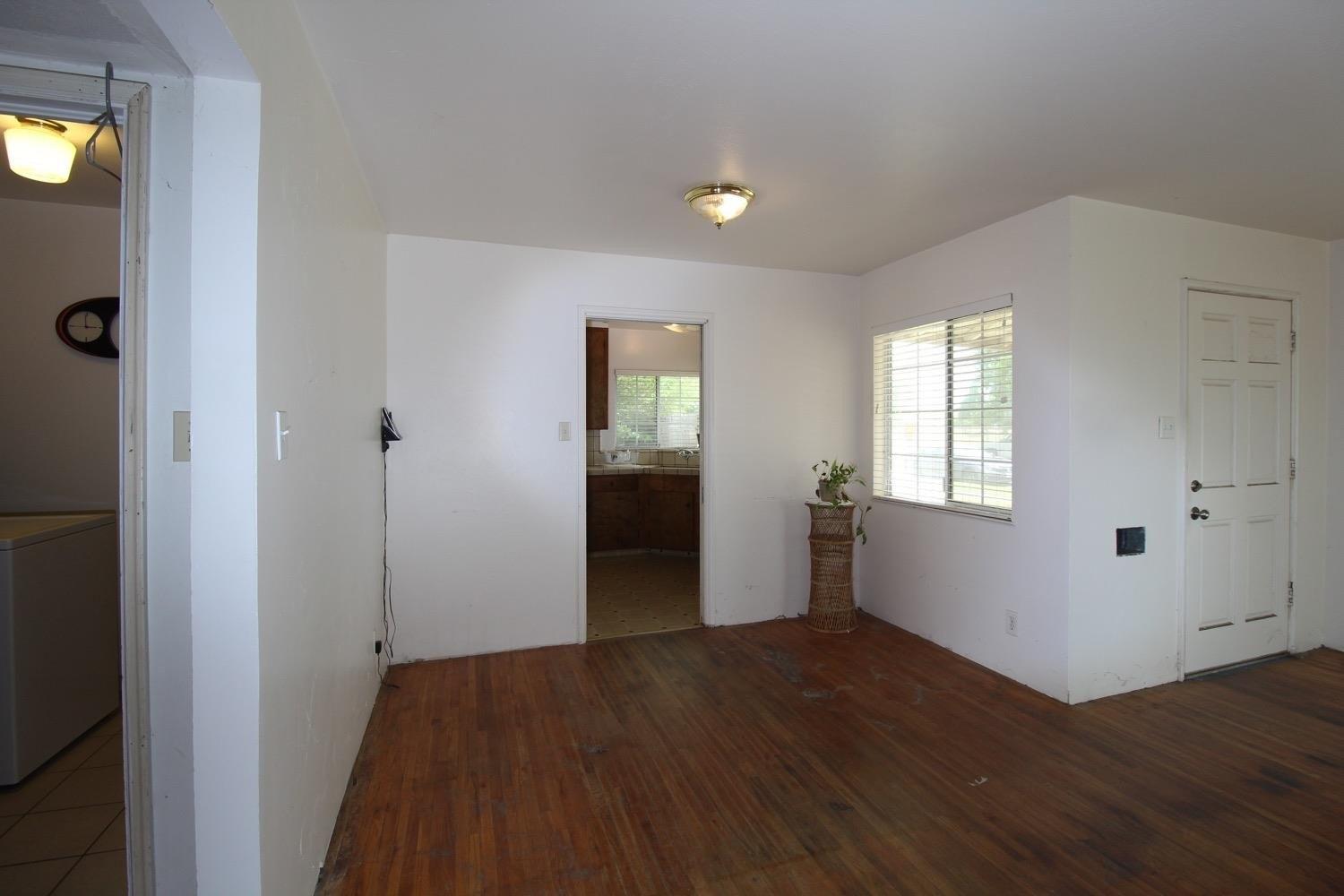 W University Ave, Fresno, CA 93705