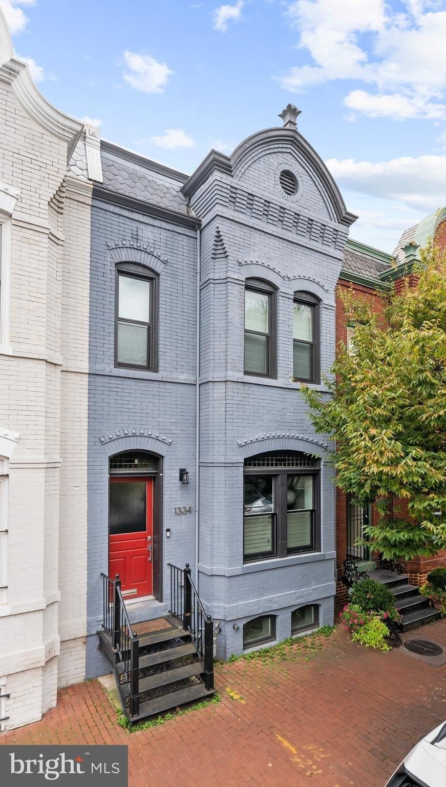 Wallach Pl Nw, Washington, DC 20009